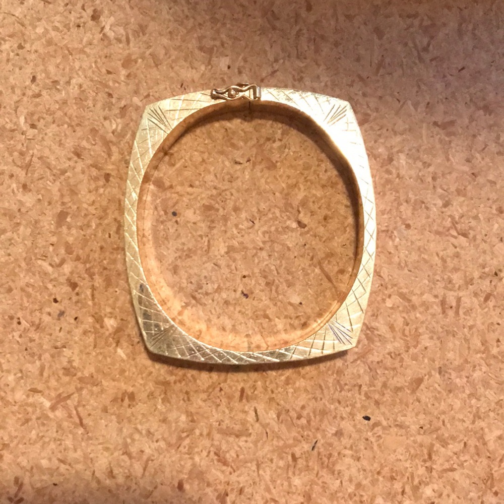 Gold bracelet